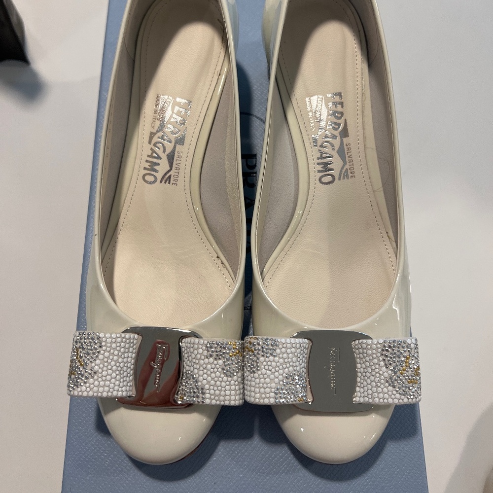 Salvatore Ferragamo Pumps Heel Vara Ribbon Beads Leather